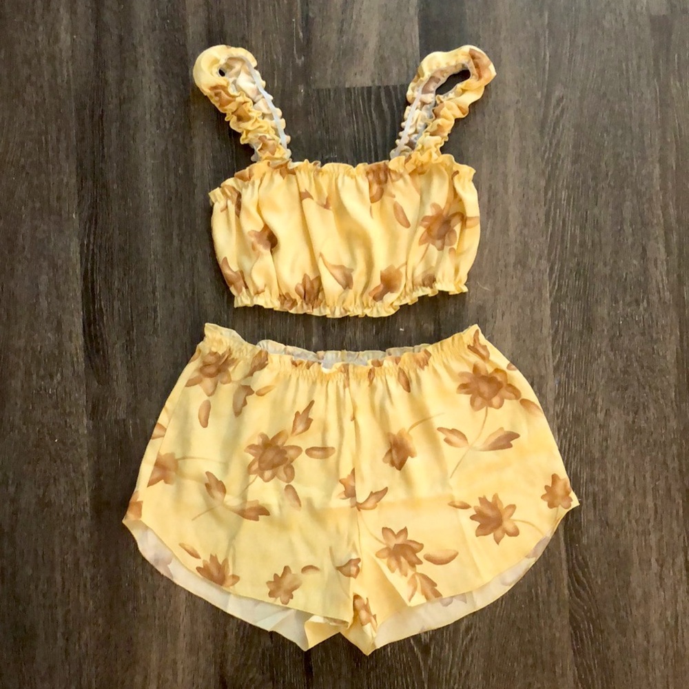 Two Piece PacSun Set - Picture 2 of 6